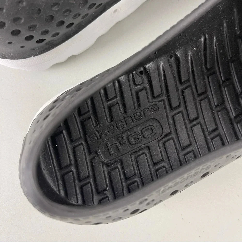 Skechers Performance Black H2 Go Slip On Water Shoes Unisex Size 3 Youth